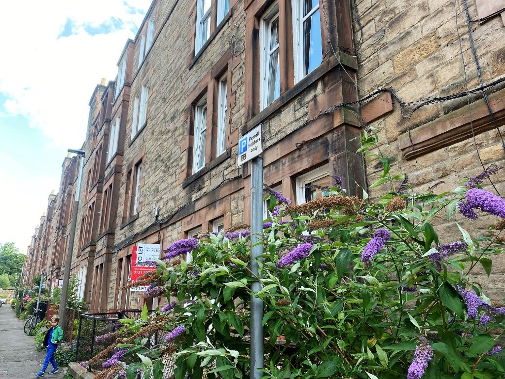 Flat Springvalley Terrace in City of Edinburgh