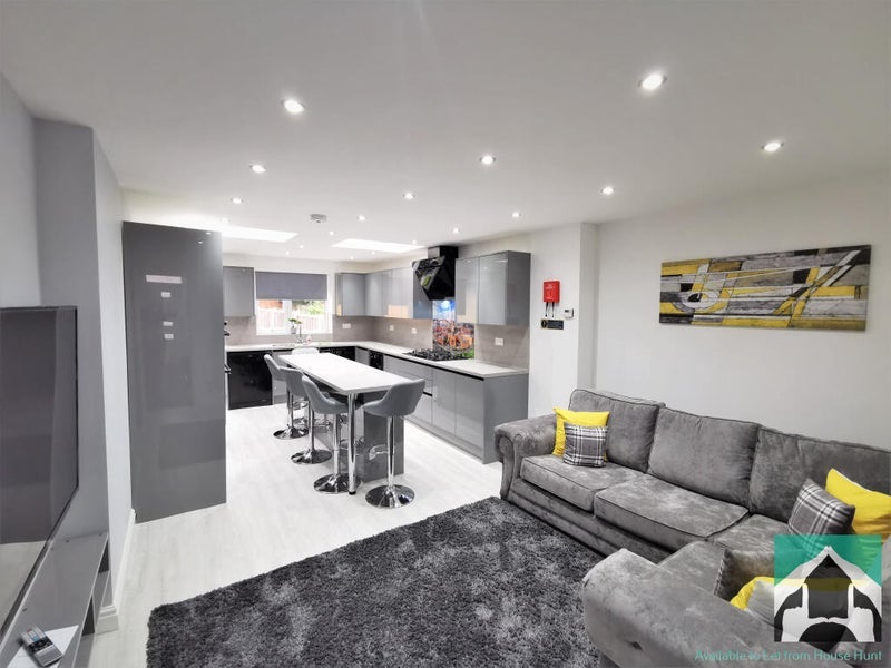 Room Winnie Road in Birmingham