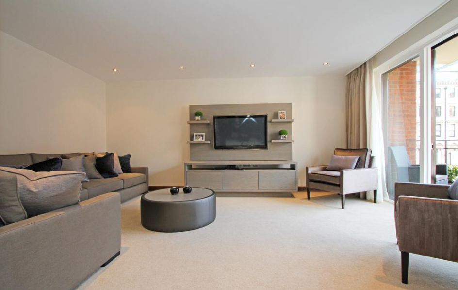 Flat Ennismore Gardens in City of Westminster