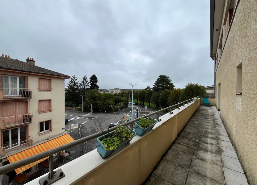Flat Rue de Flacé in Mâcon