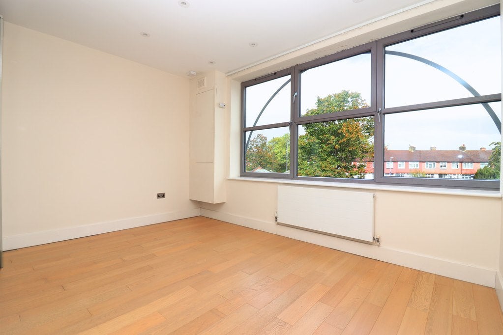 Flat Barnsbury Lane in London