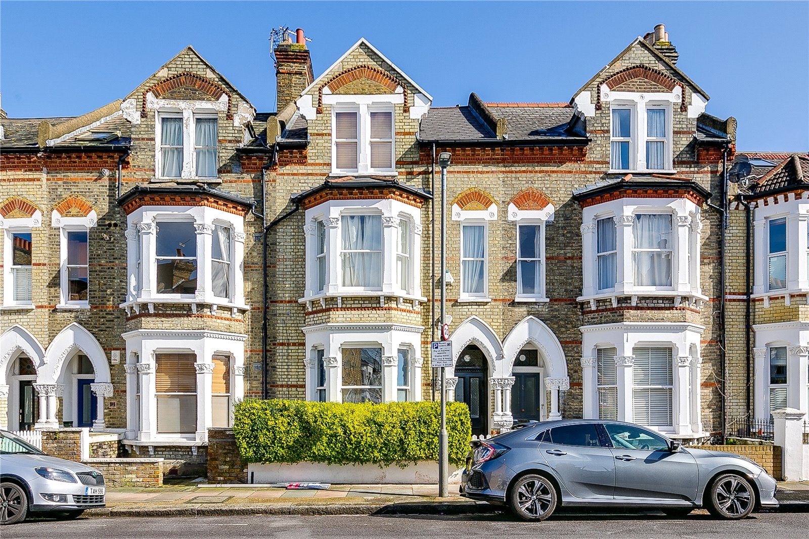 House Leathwaite Road in Greater London