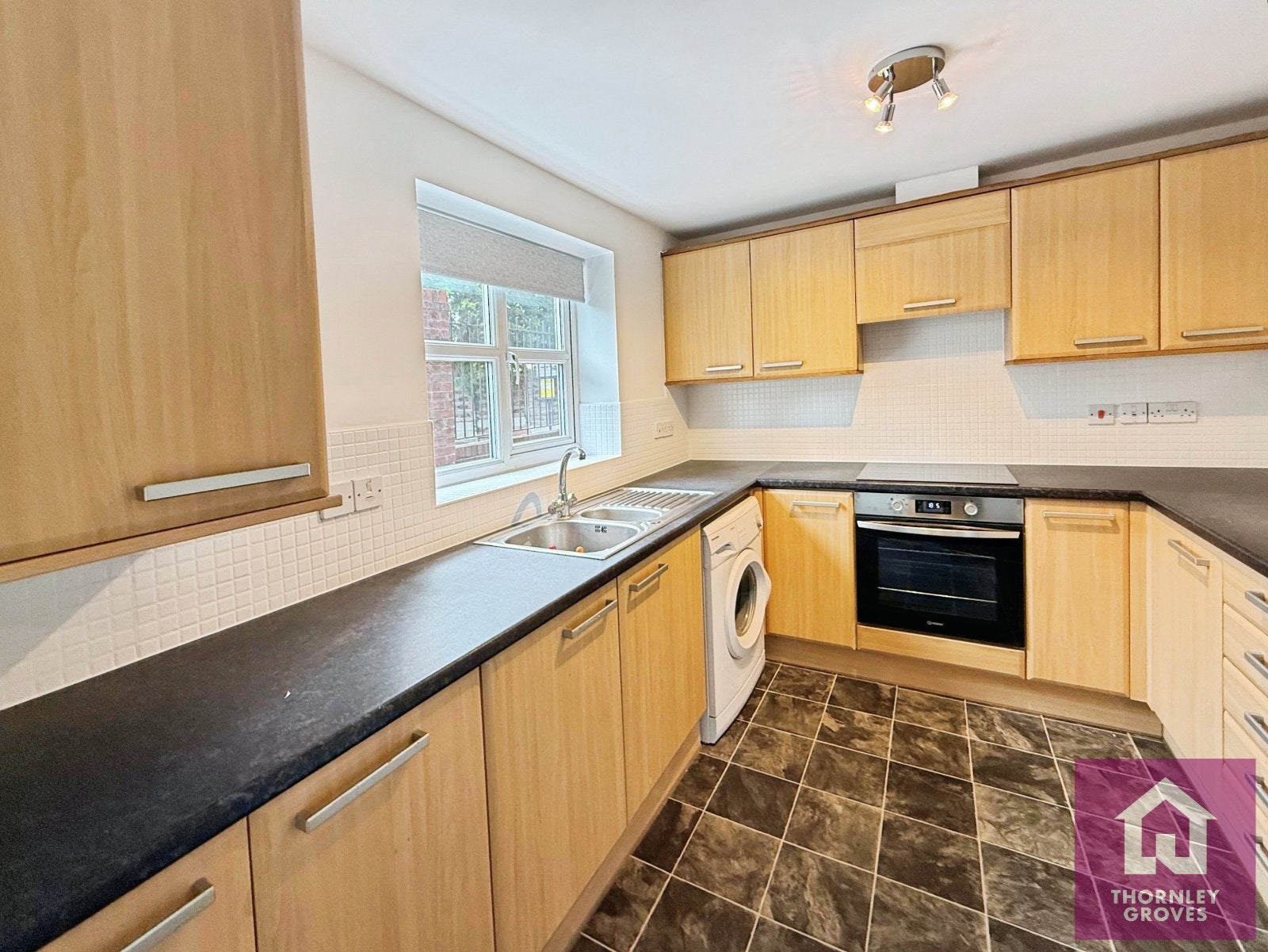 Flat Montonfields Road in Salford