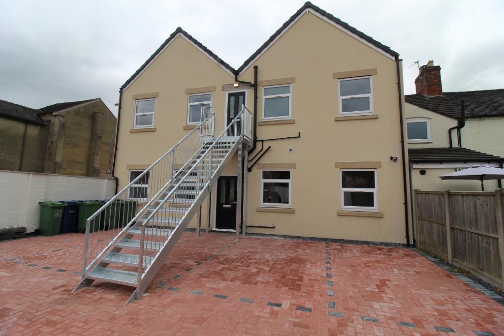 Flat Rowley Street in Stafford