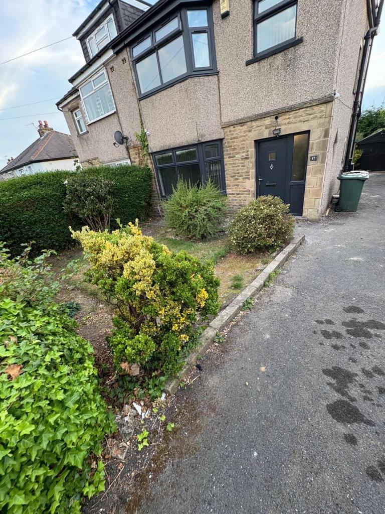 House Moorside Road in Bradford