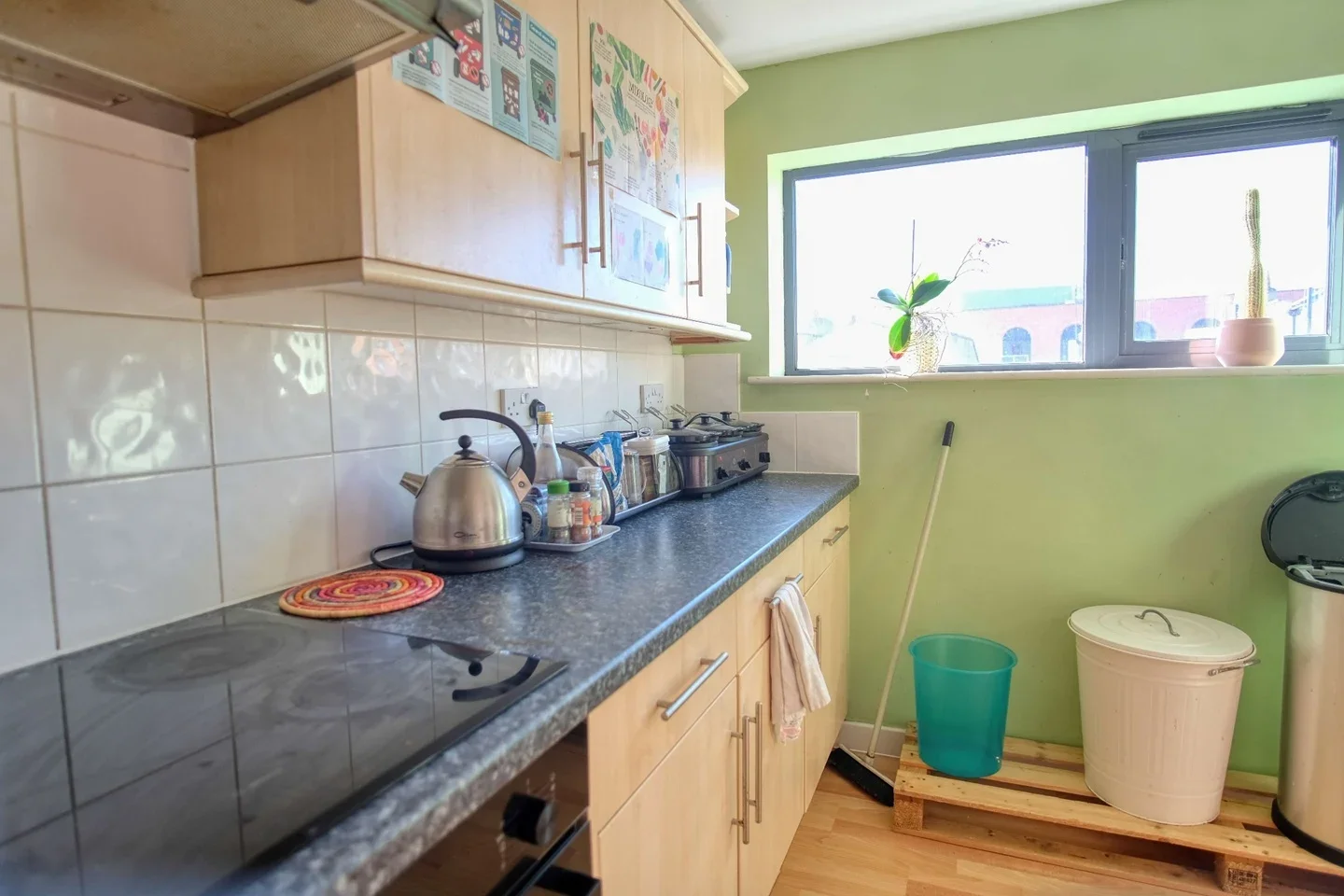 Flat Lawford Mews in Bristol