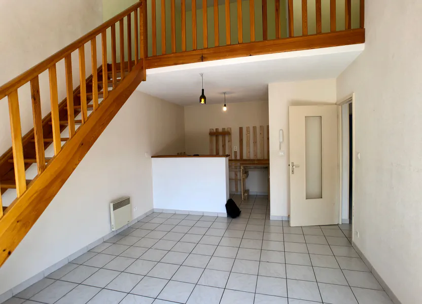 Flat Rue Justin Gruat in Florac Trois Rivières
