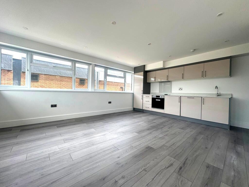 Flat London Road in Swanley