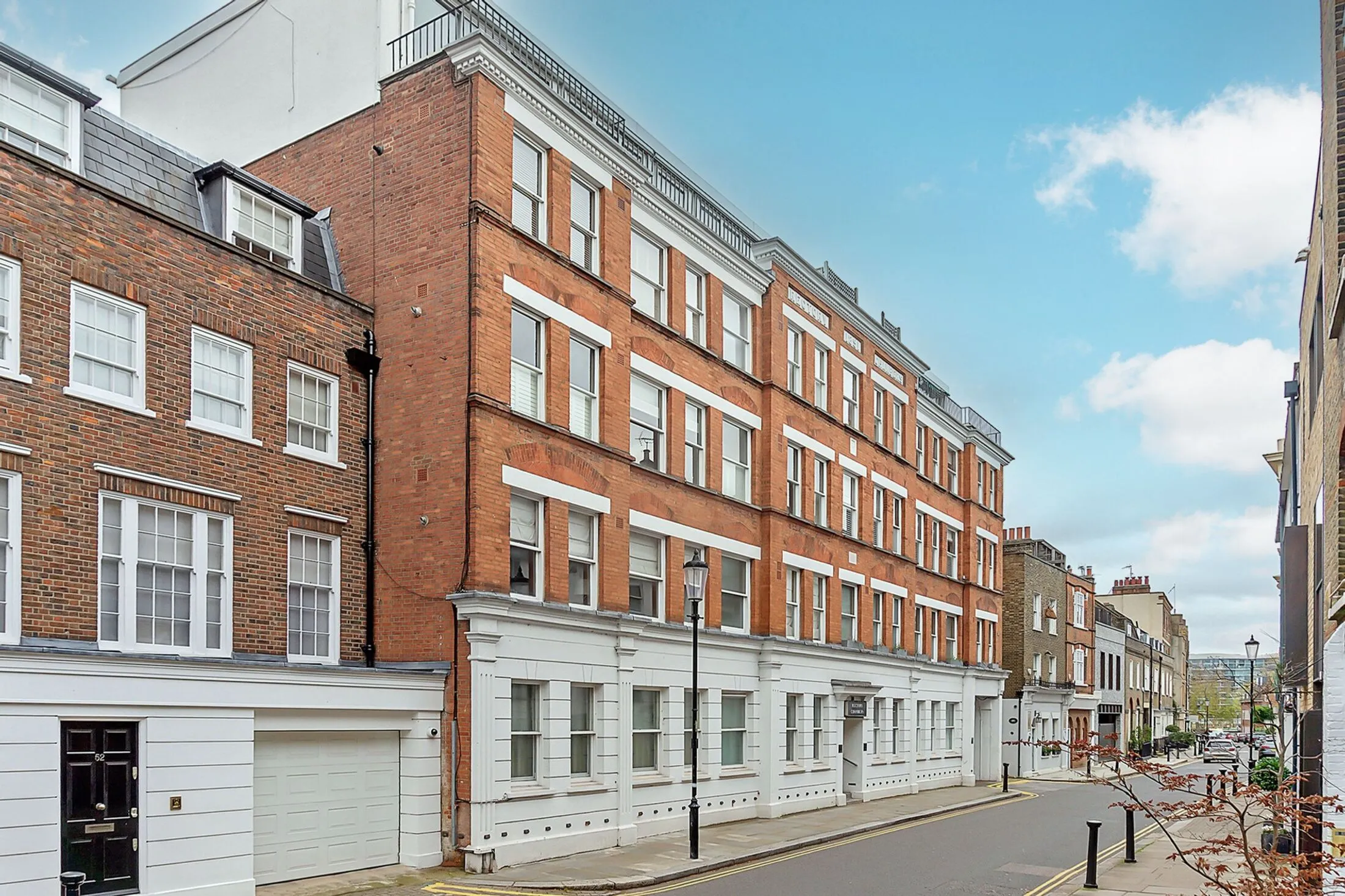 Flat Old Church Street in Greater London