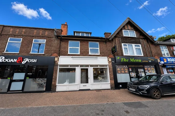 Flat Wollaton Road in Nottingham