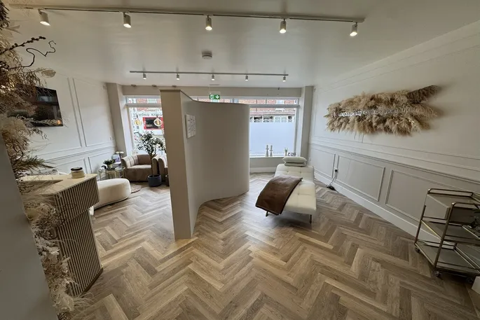 Flat Wollaton Road in Nottingham