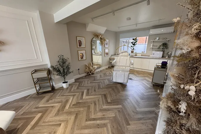 Flat Wollaton Road in Nottingham