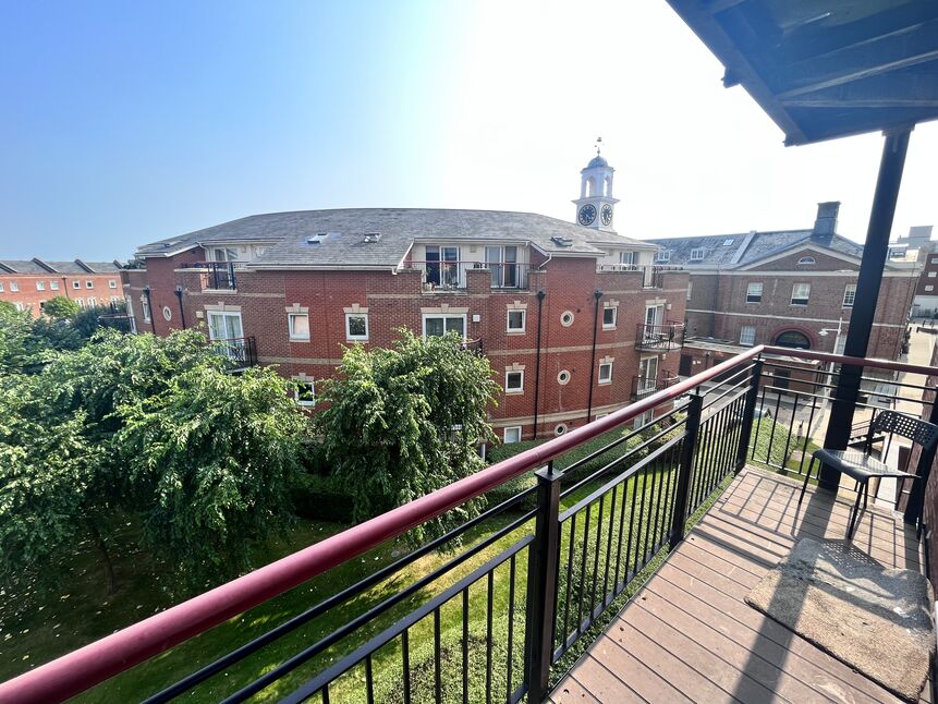 Flat Jupiter Court in Portsmouth