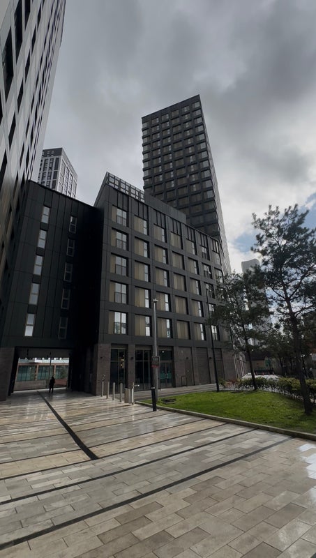 Room Trinity Way in Salford