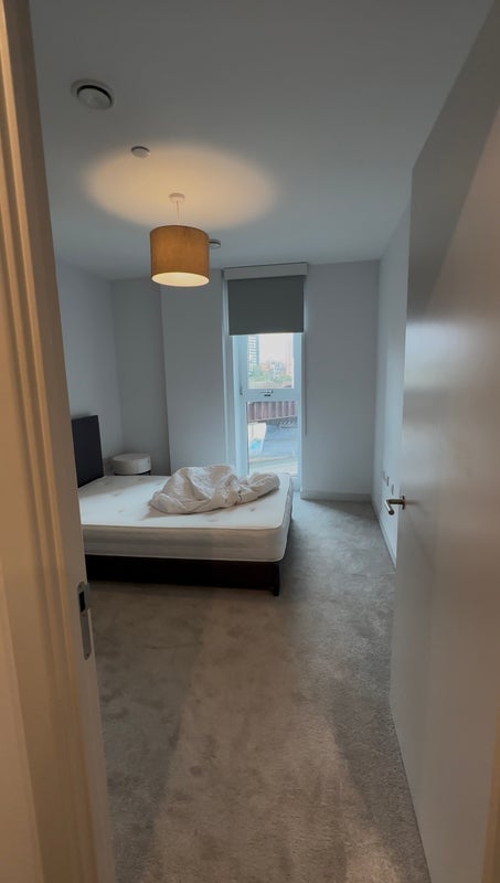 Room Trinity Way in Salford