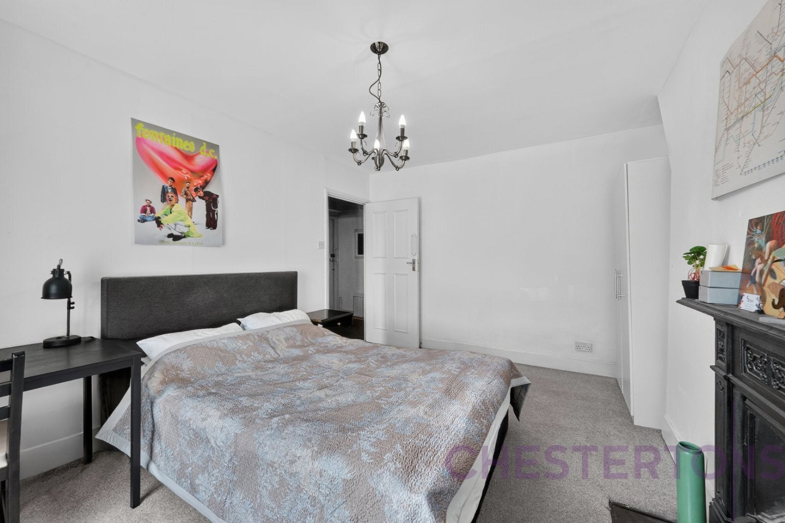 Flat Shooters Hill Road in Greater London
