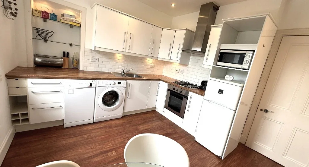 Flat Lamond Place in Aberdeen City