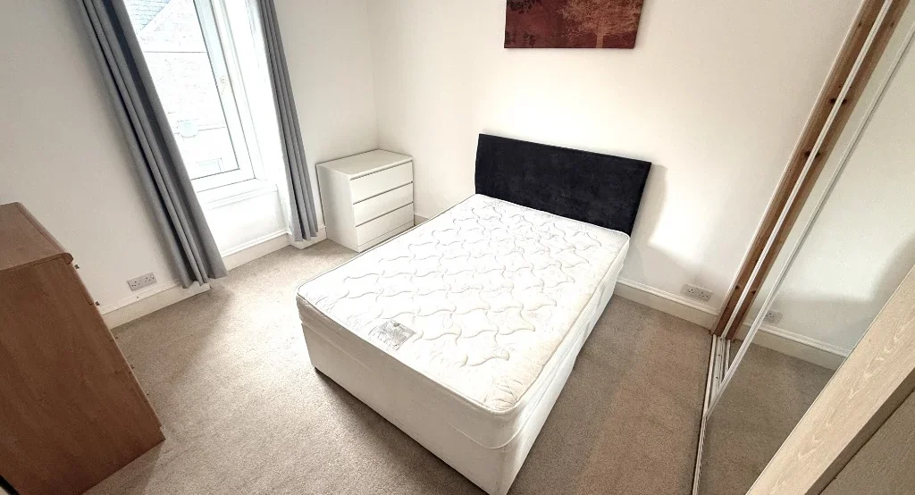 Flat Lamond Place in Aberdeen City