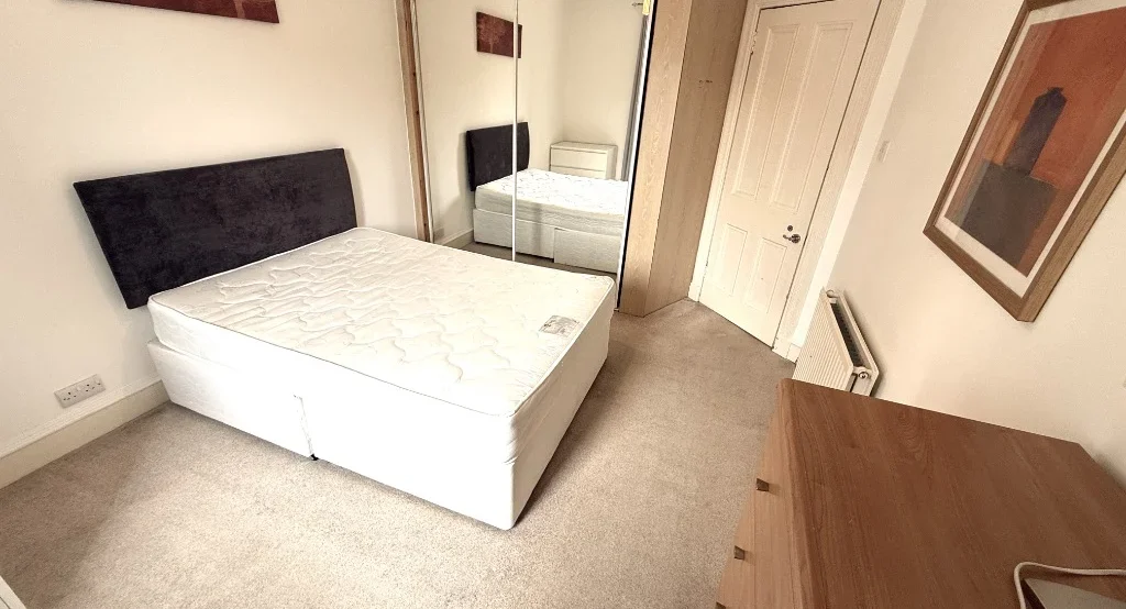 Flat Lamond Place in Aberdeen City