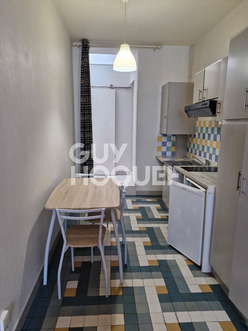 Flat Cours Journu Auber in Bordeaux