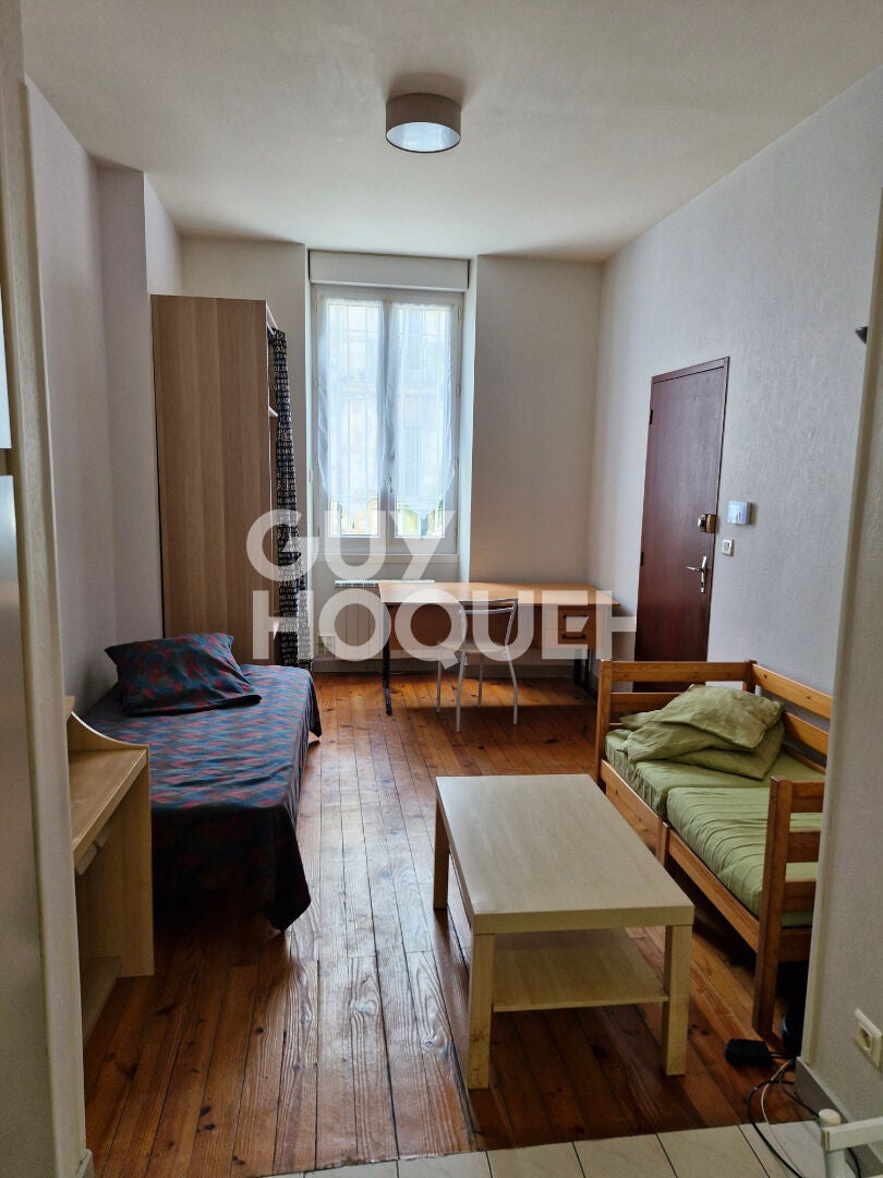 Flat Cours Journu Auber in Bordeaux