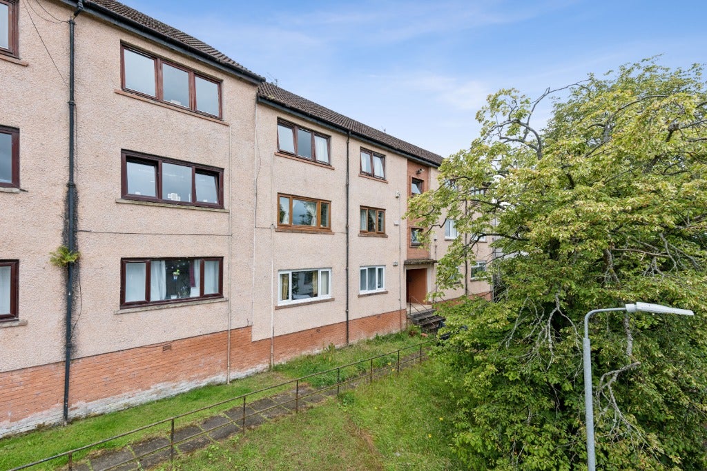 Flat Divernia Way in Barrhead