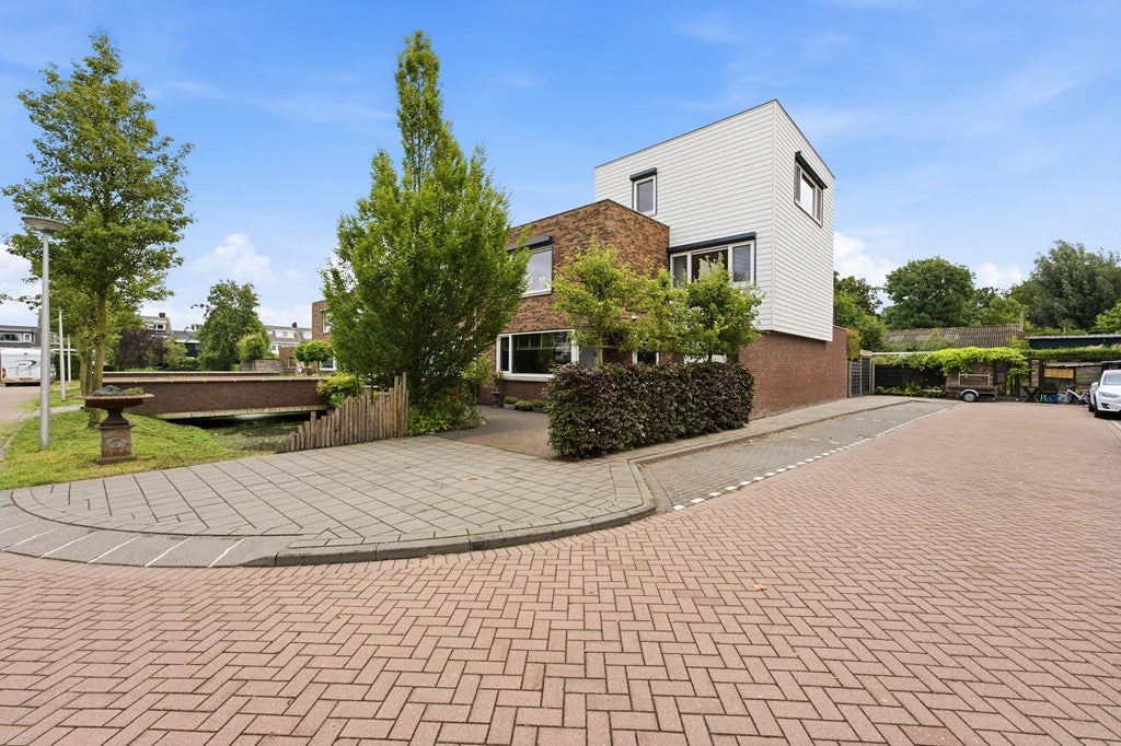 Huis Noord en Landzigt 1 in Alblasserdam