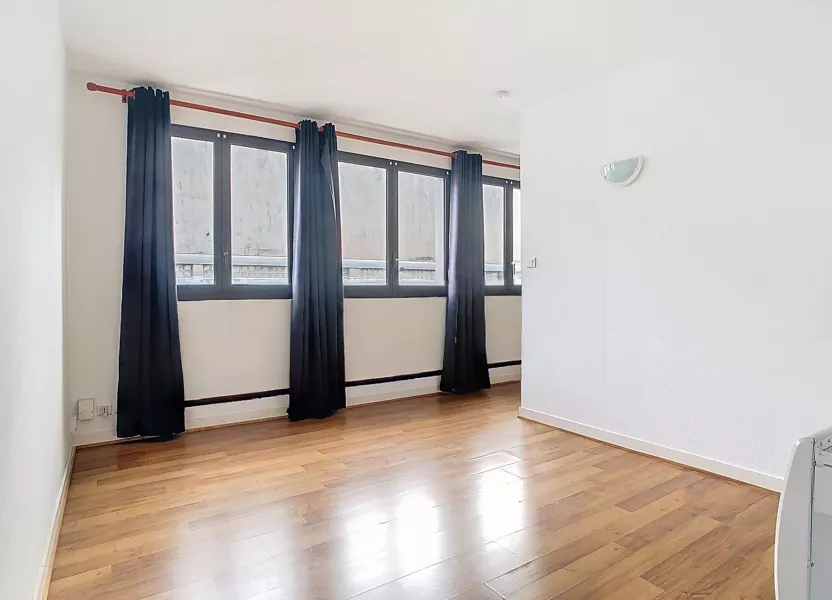 Flat Rue Ernest Renan in Brest