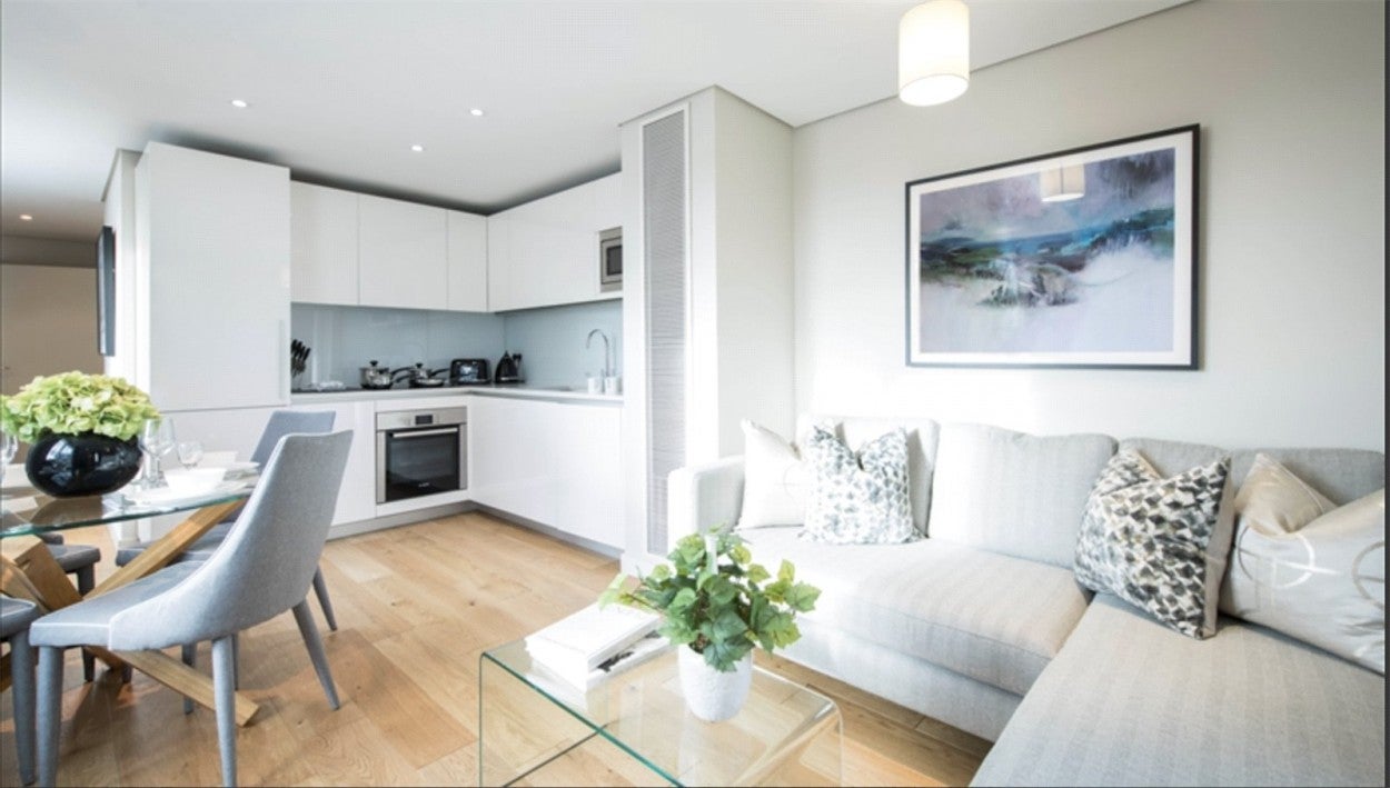 Flat Merchant Square in City of Westminster