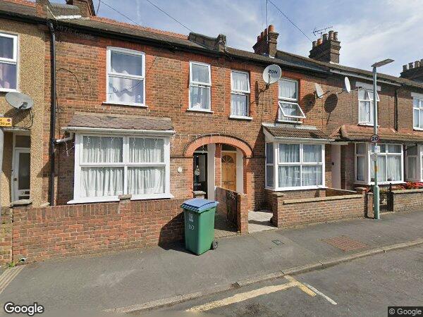 Room Percy Road in Watford