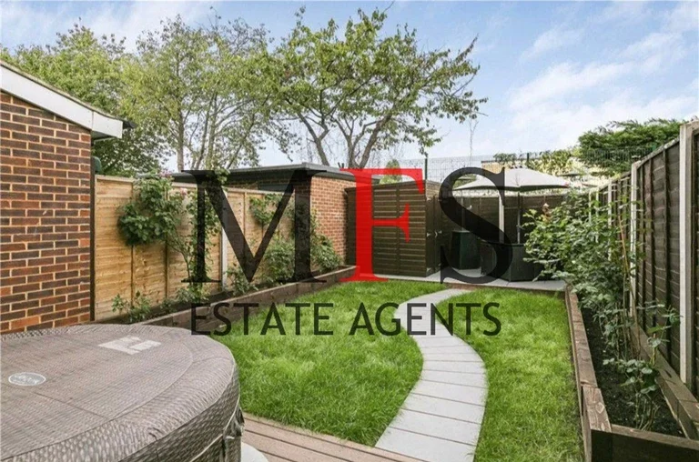 House Benham Gardens in Greater London