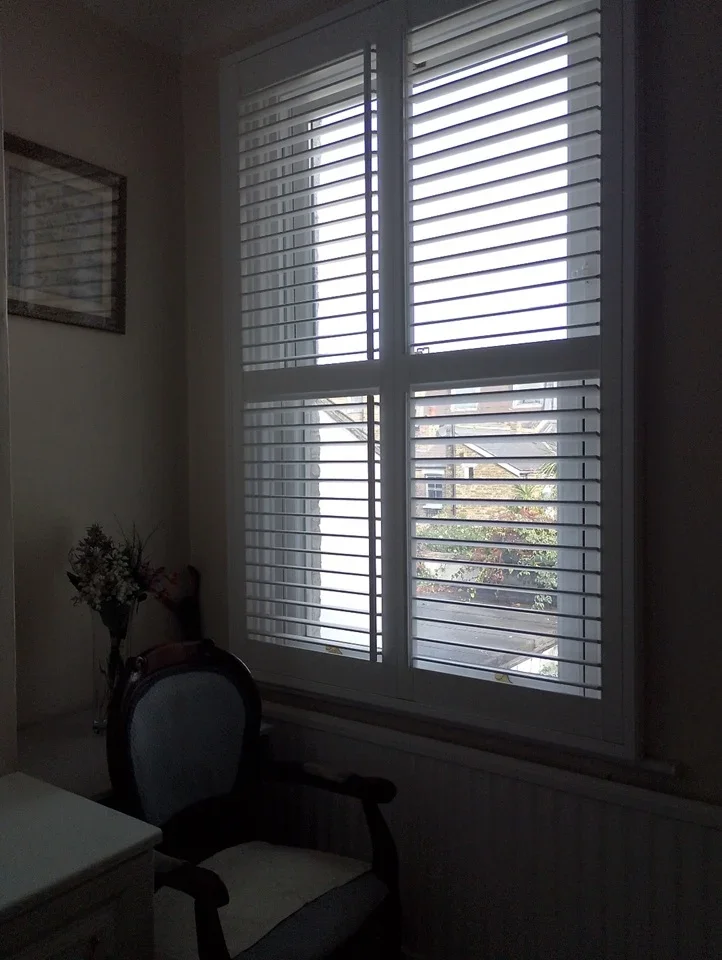 Room Haldon Road in Greater London