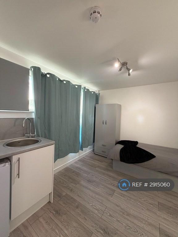 Room Woodside View in Castle Point