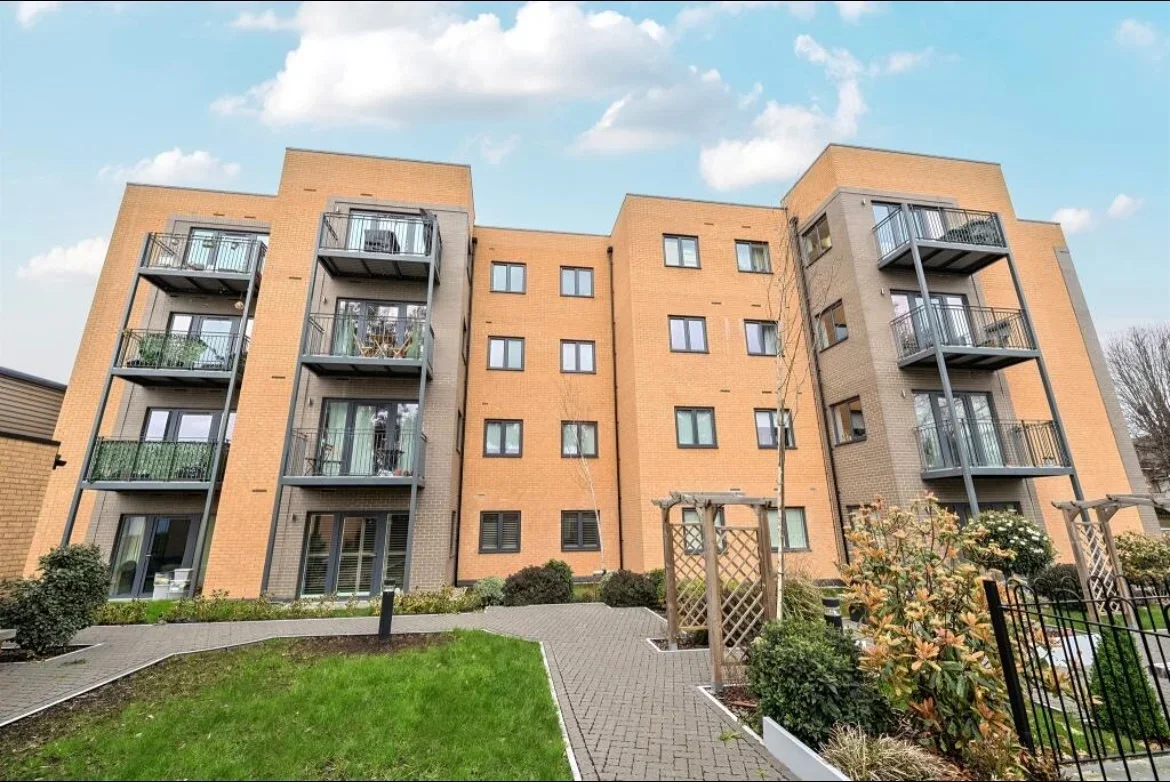 Flat Australia Avenue in Maidenhead