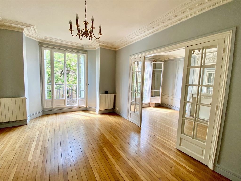 Appartement Avenue Émile Zola à Paris