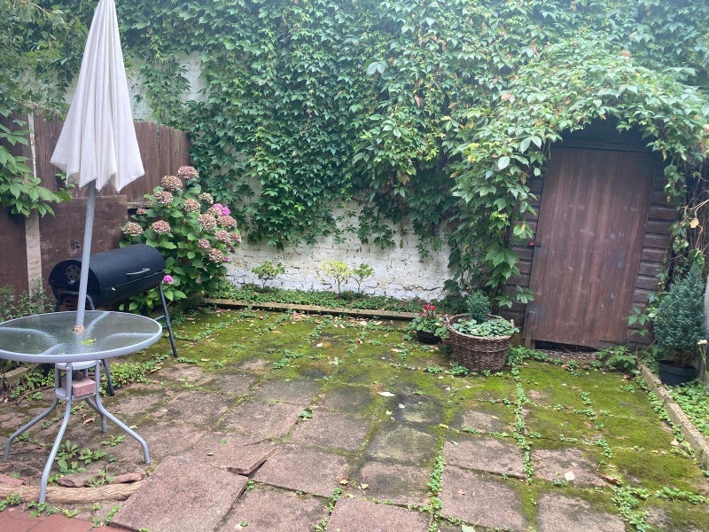 Room Elthruda Road in Greater London