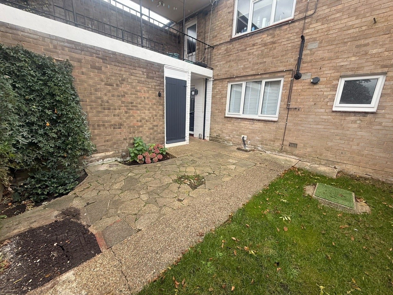 Flat Clinton End in Dacorum