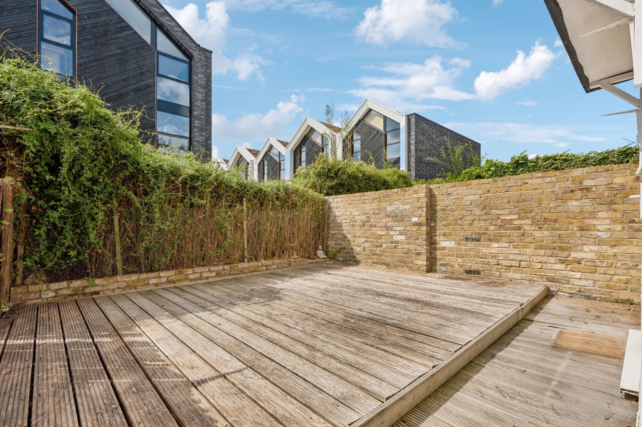 Flat Graham Road in Greater London
