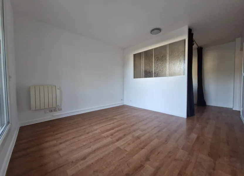 Appartement Avenue Montaigne à Noisy-le-Grand