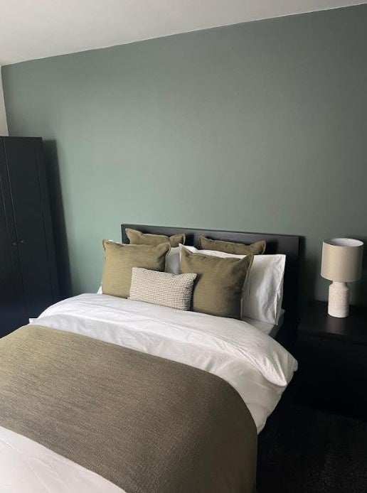 Room Folly Lane in Warrington