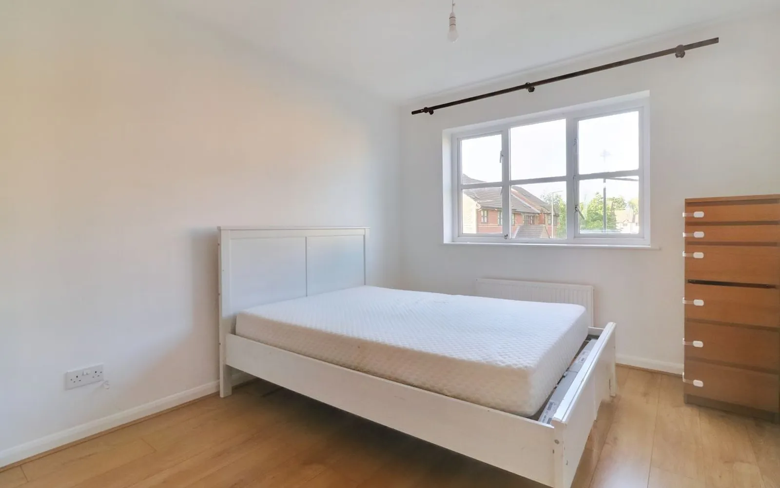 Flat Lime Close in Greater London