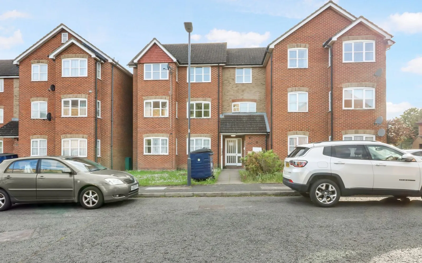 Flat Lime Close in Greater London