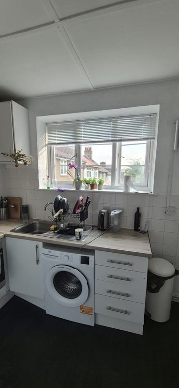 Room Risborough Close in Greater London