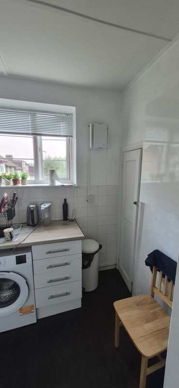 Room Risborough Close in Greater London