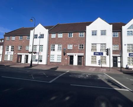 Flat High Street in Tonbridge and Malling