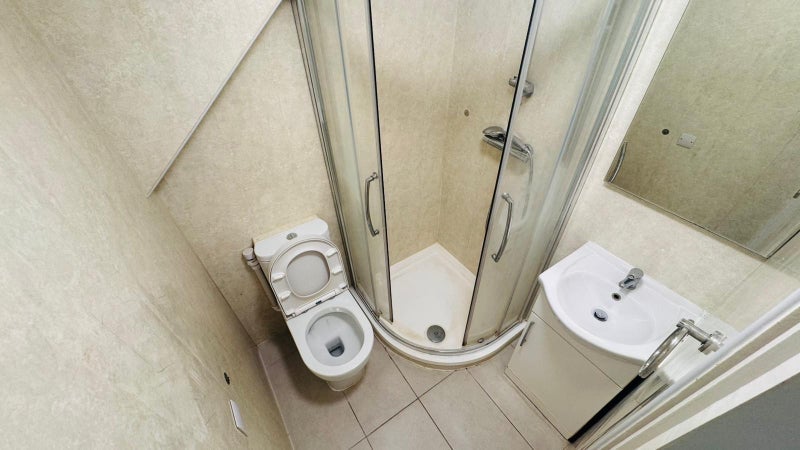 Room Preston Hill in Greater London