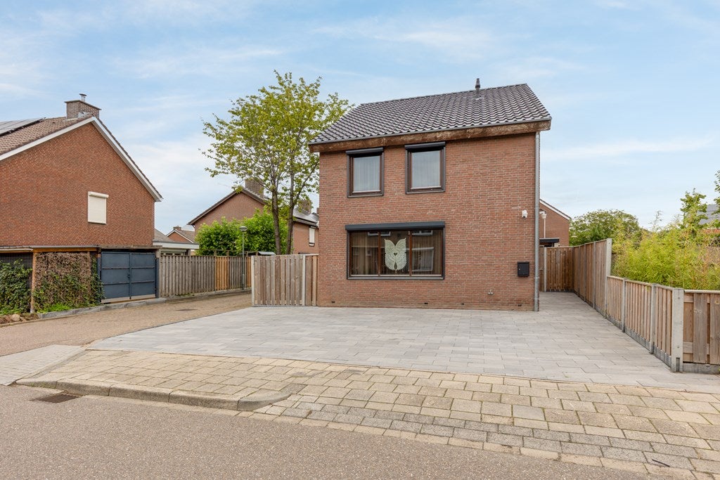 Huis Maarten Trompstraat 6 in Elsloo
