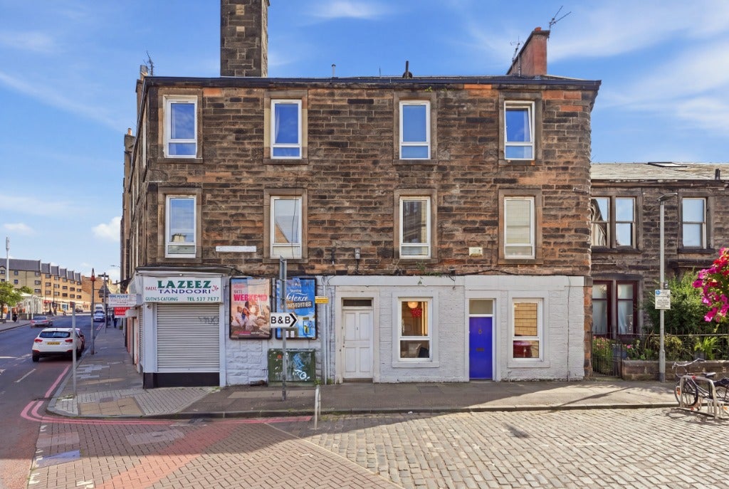 Flat West End Place in City of Edinburgh