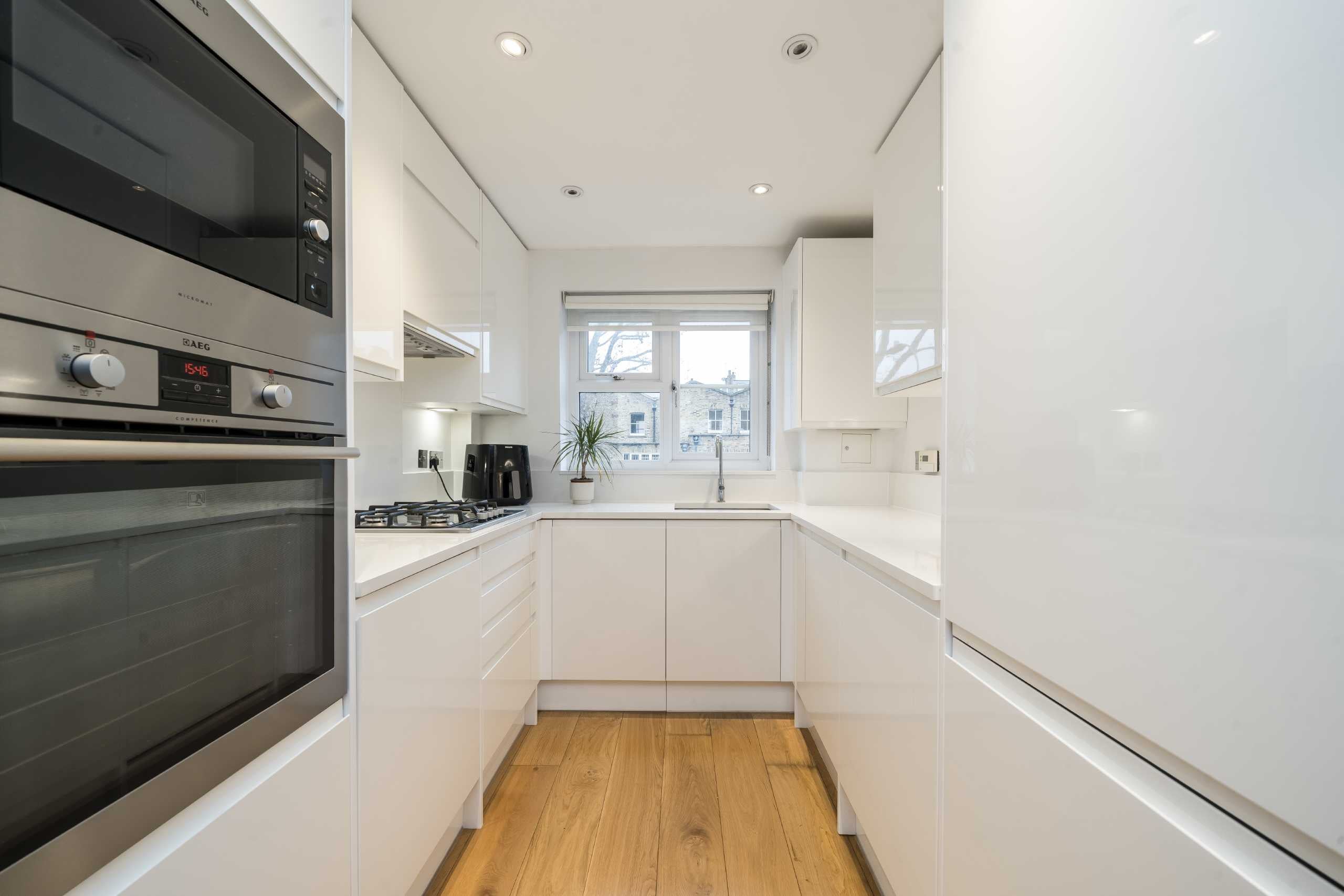 Flat Burford Walk in Greater London