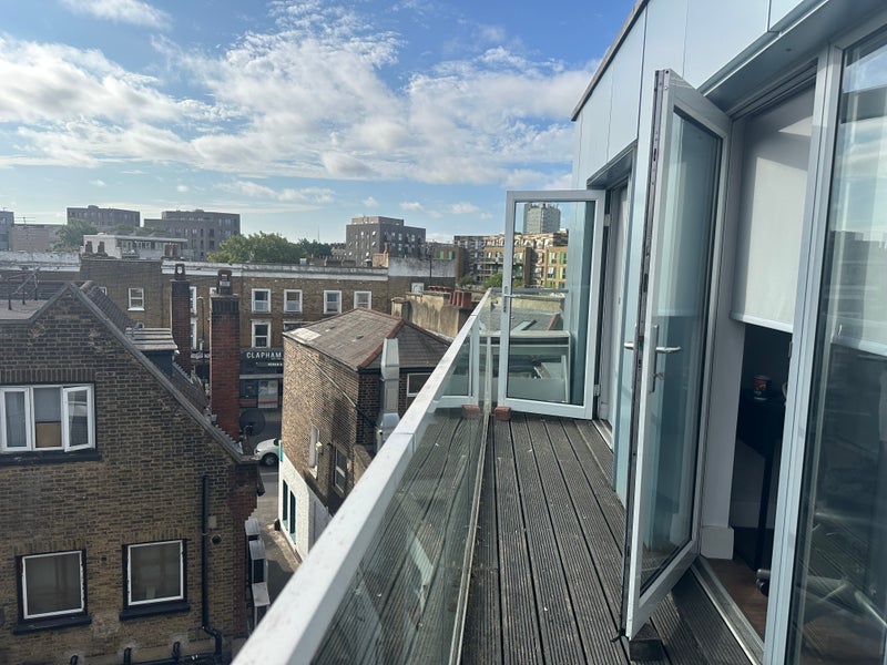 Room Gauden Road in Greater London
